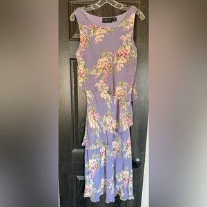 Lavender sleeveless dress with shawl